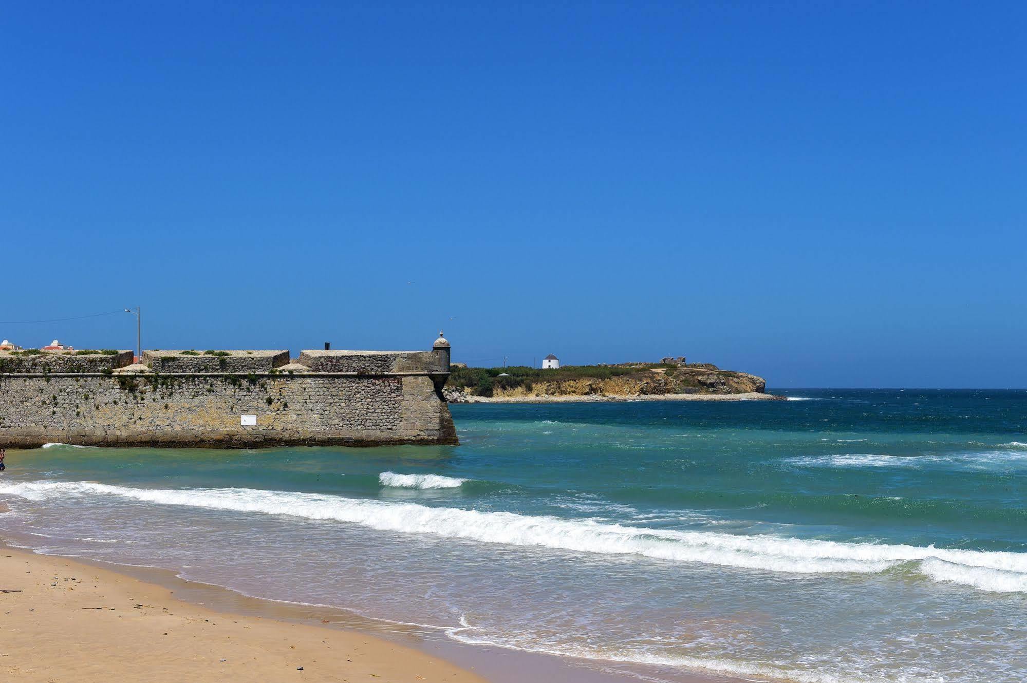 Mercearia D'Alegria Boutique B&B Peniche Εξωτερικό φωτογραφία